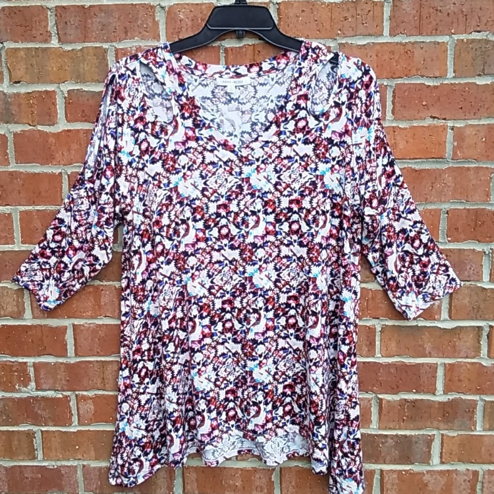 Rose & Olive Cold Shoulder Tunic Size 1x